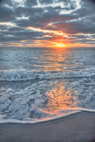Setting Sun -  Mary Lou Johnson - McGaw Graphics