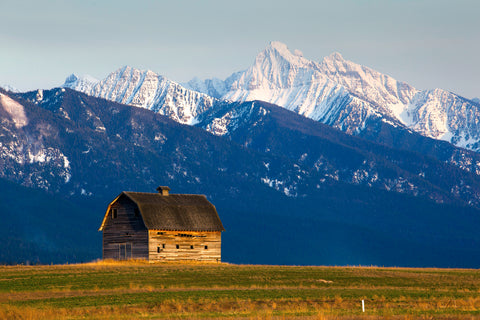 Old Barn near Polson, Montana -  Jason Savage - McGaw Graphics