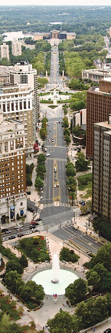 Benjamin Franklin Parkway (aerial) -  Erin Clark - McGaw Graphics