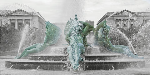 Fountain (b/w) -  Erin Clark - McGaw Graphics