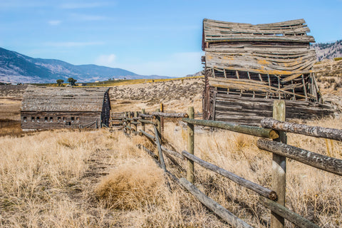 Rural Barn 02 -  Norm Stelfox - McGaw Graphics